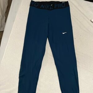 Nike Pro 7/8 leggings